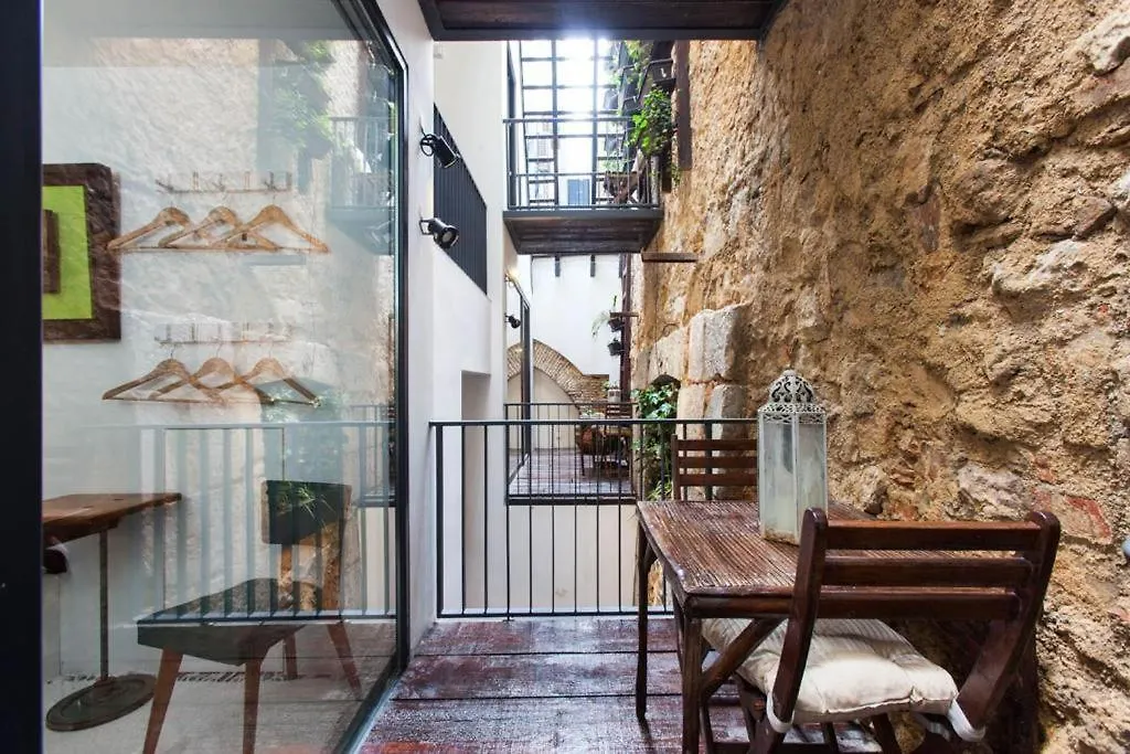 Old Stables Chiado - 1 Bedroom In The Green Heart Of Lisboa شقة