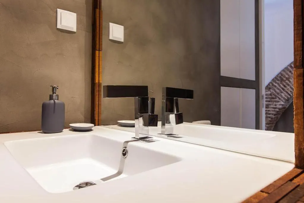 Appartement Old Stables Chiado - 1 Bedroom In The Green Heart Of Lisboa